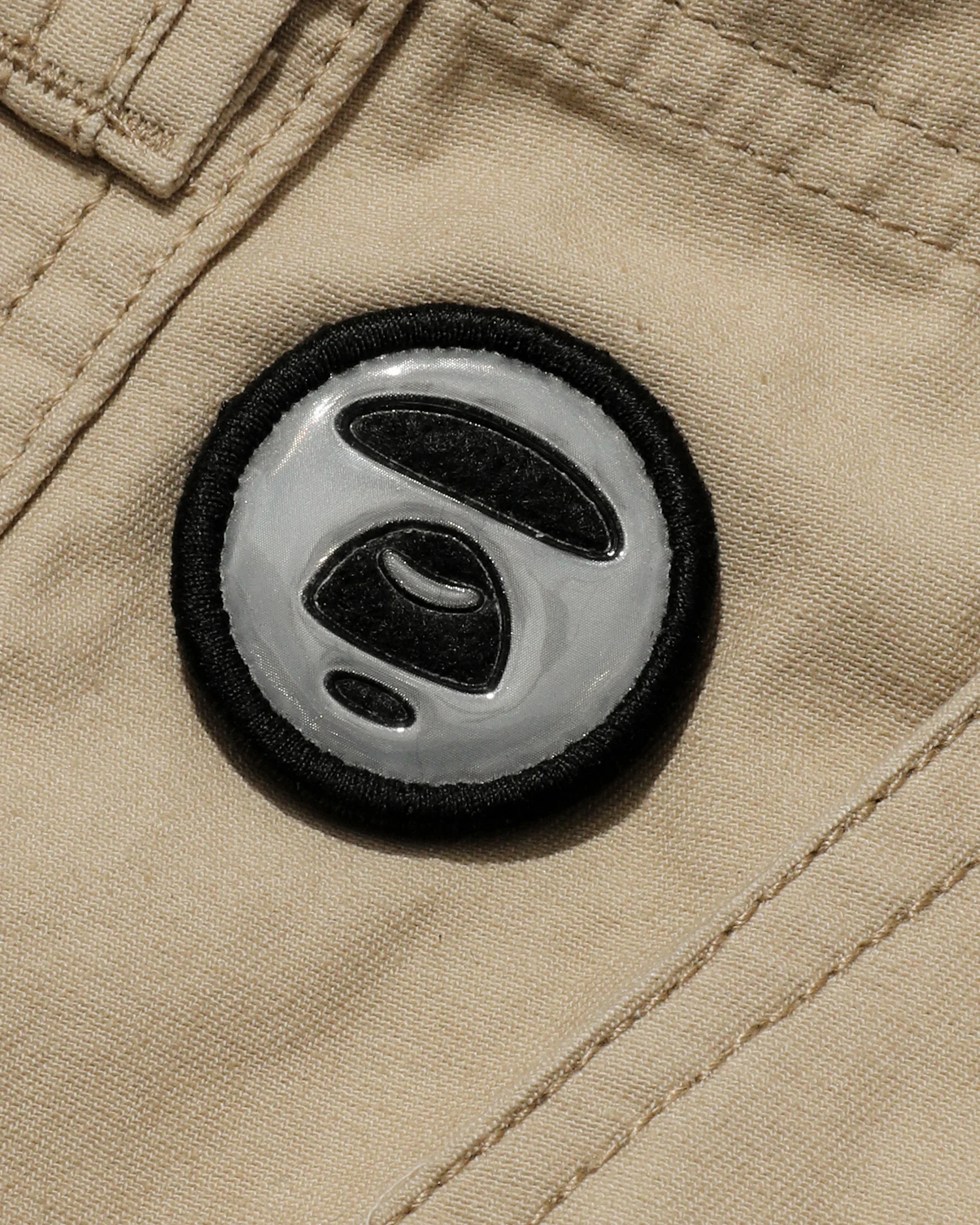 Camo patch pocket shorts - Image 5